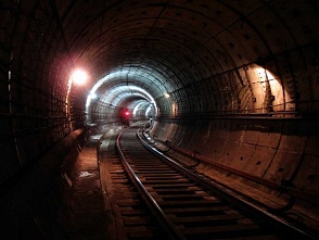 В московском метро мужчина упал под поезд