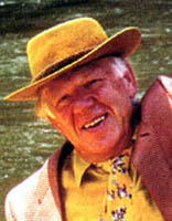 Олег  Попов