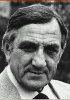 Лино Вентура