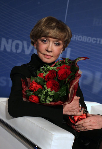 Вера Алентова 10 февраля 2012 года на своем творческом вечере, приуроченном к 70-летнему юбилею.jpg
