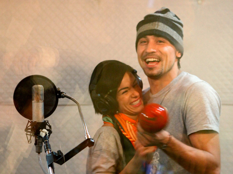 На этот раз певец собирается поехать на конкурс не один, а с еще одной экс-участницей Евровидения Юлией Волковой.jpg