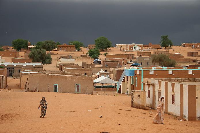Пустынная деревня Барейна в Мавритании.jpg