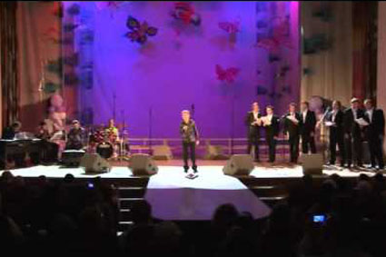 белый теплоход