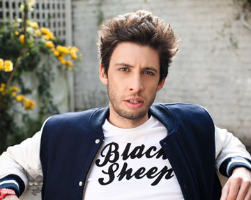 британский рэпер Example.jpg