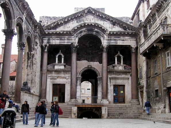 дворец императора Диоклетиана.jpg