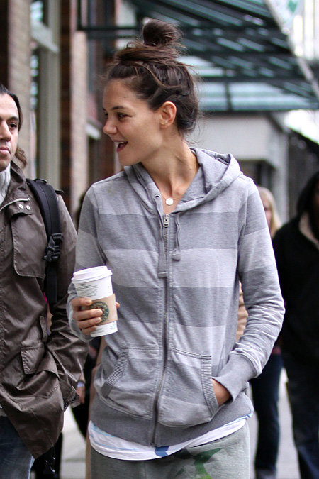 Кати Холмс опять без прически.jpg