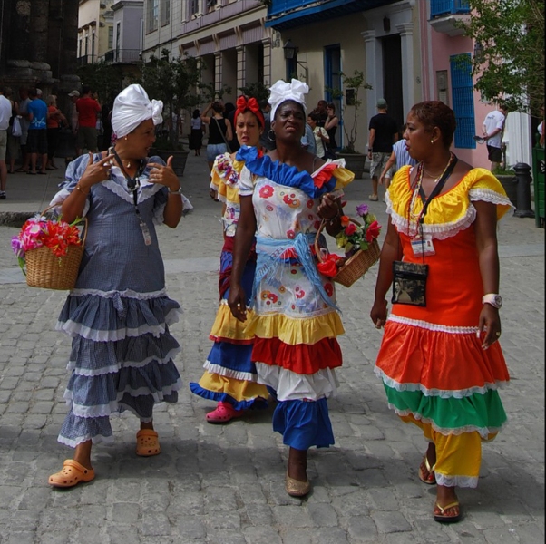 Кубинская национальная одежда для женщин