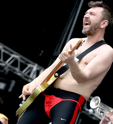 шнур в стрингах.jpg