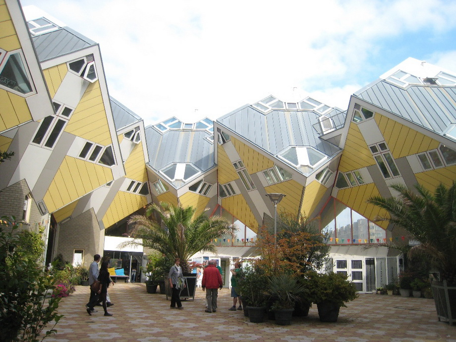 Кубические дома, Роттердам, Нидерланды.jpg