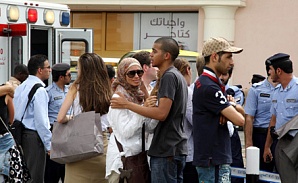Во время пожара в торговой центре Катара погибли дети туристов