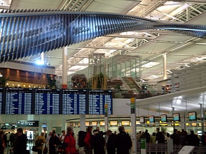 В Германии проходят предупредительные забастовки в ряде аэропортов