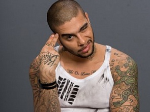 Рэперу Тимати сделали операцию на ушах