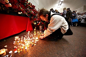 В Москве вспоминают жертв терактов в метро