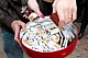 Нижегородцы обменяют сигареты на конфеты